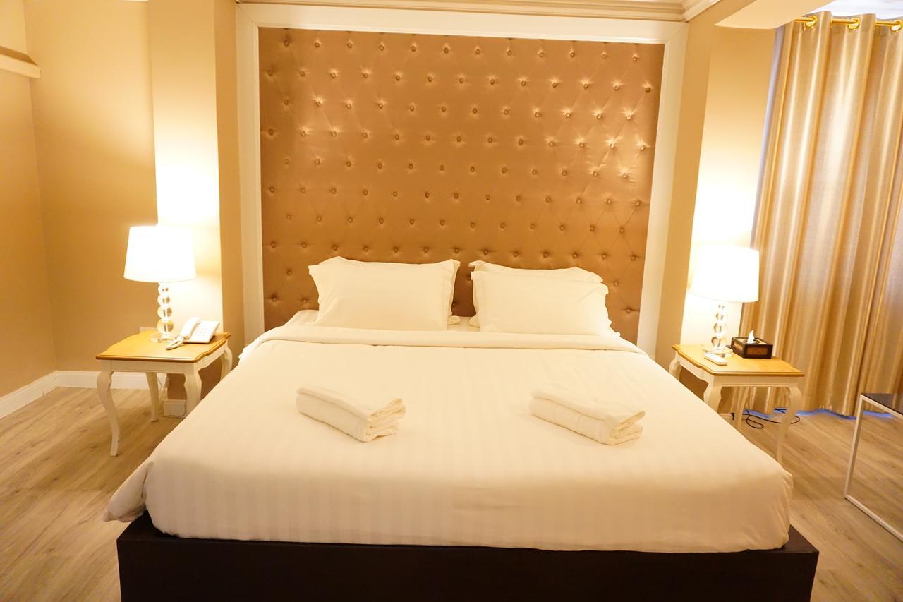 Taris Art Hotel Phrae Exterior foto