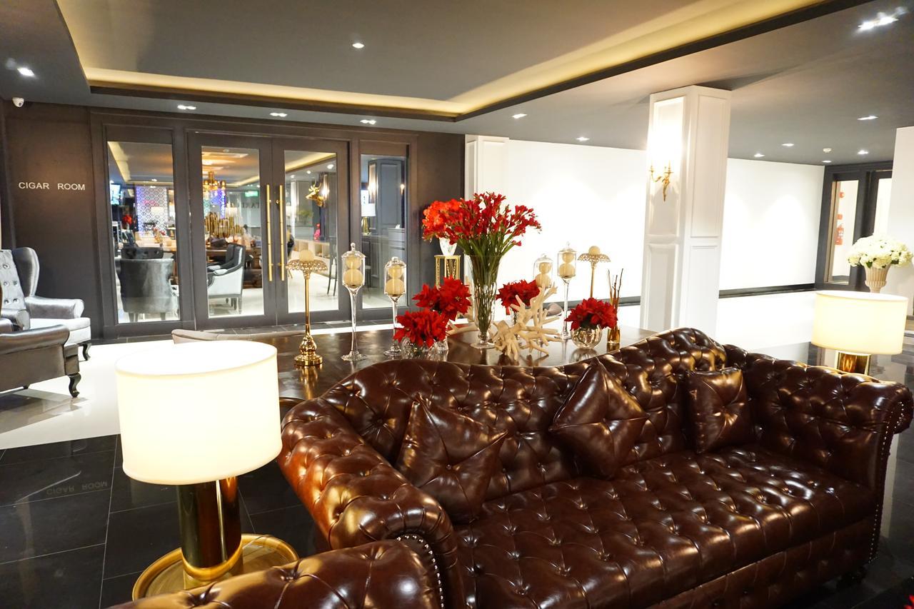 Taris Art Hotel Phrae Exterior foto
