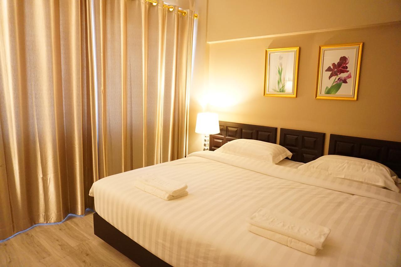 Taris Art Hotel Phrae Exterior foto